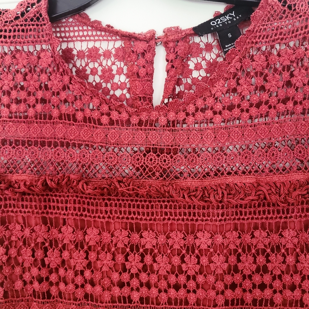O2SKY Lace Shift Dress - Picture 6 of 6